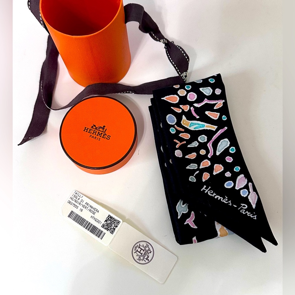 Hermes Twilly, Isola Di Primavera